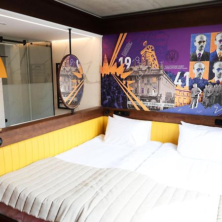 לבוב !Fest Hotel Rynok Square מראה חיצוני תמונה