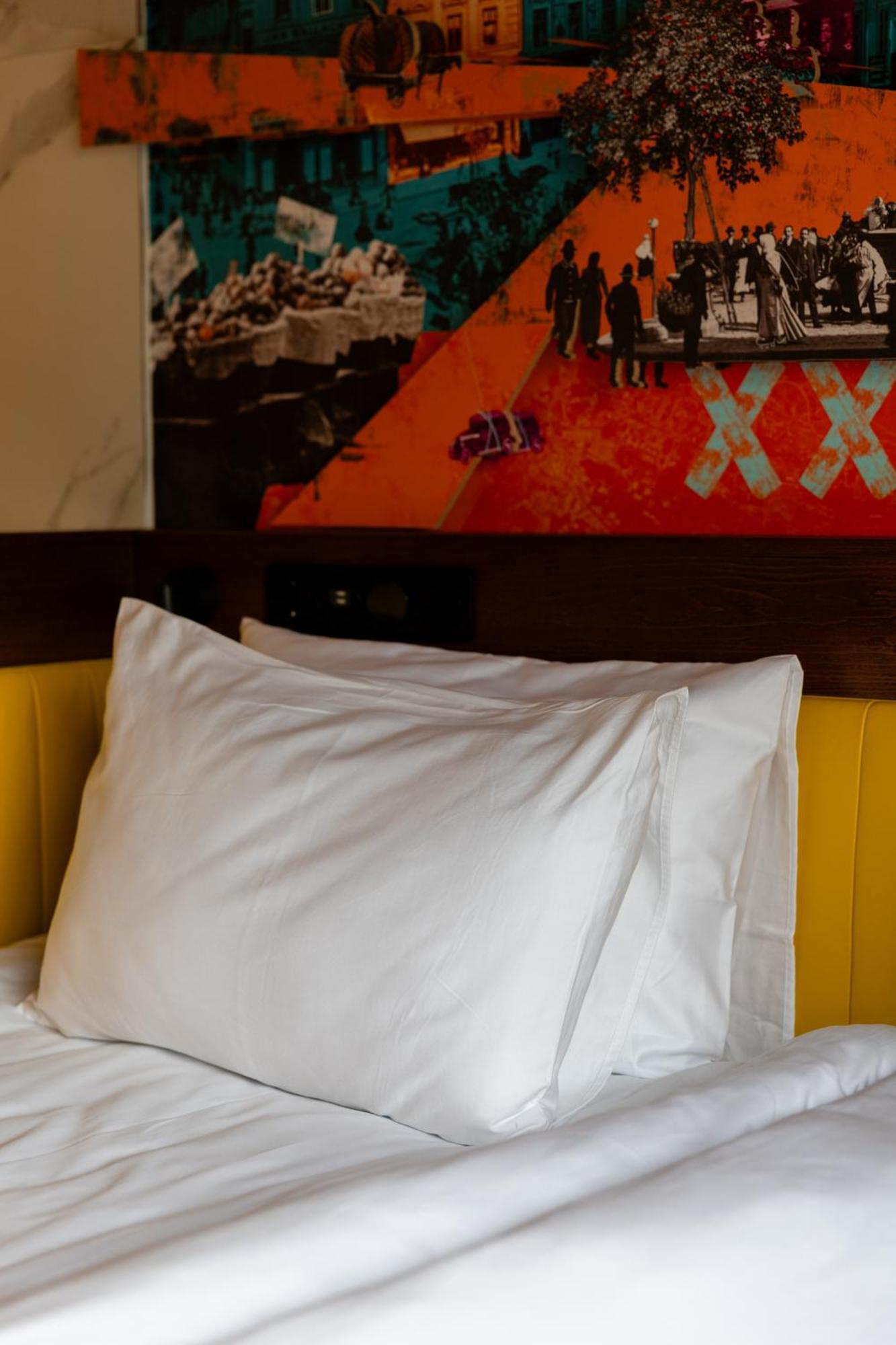 לבוב !Fest Hotel Rynok Square מראה חיצוני תמונה