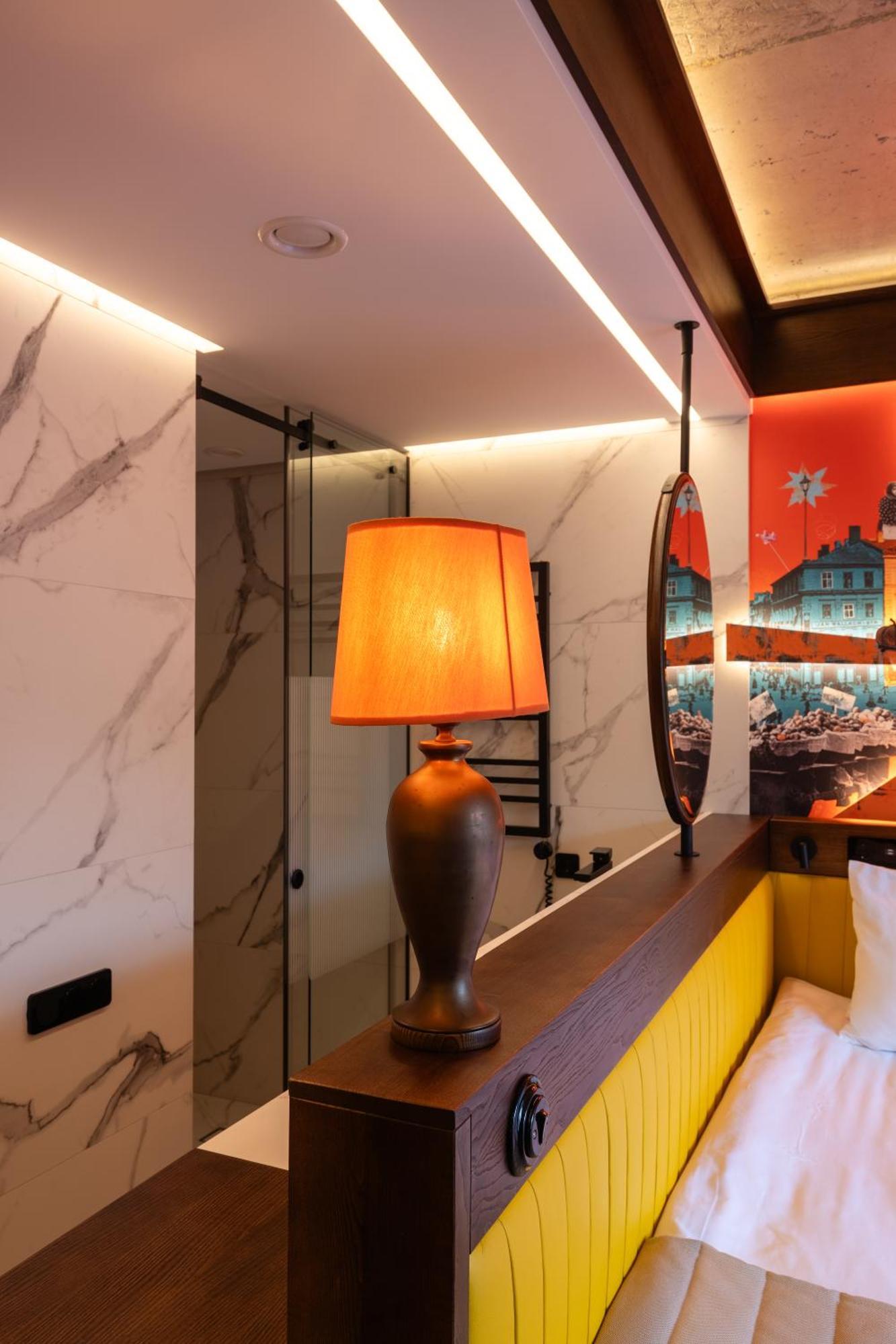 לבוב !Fest Hotel Rynok Square מראה חיצוני תמונה