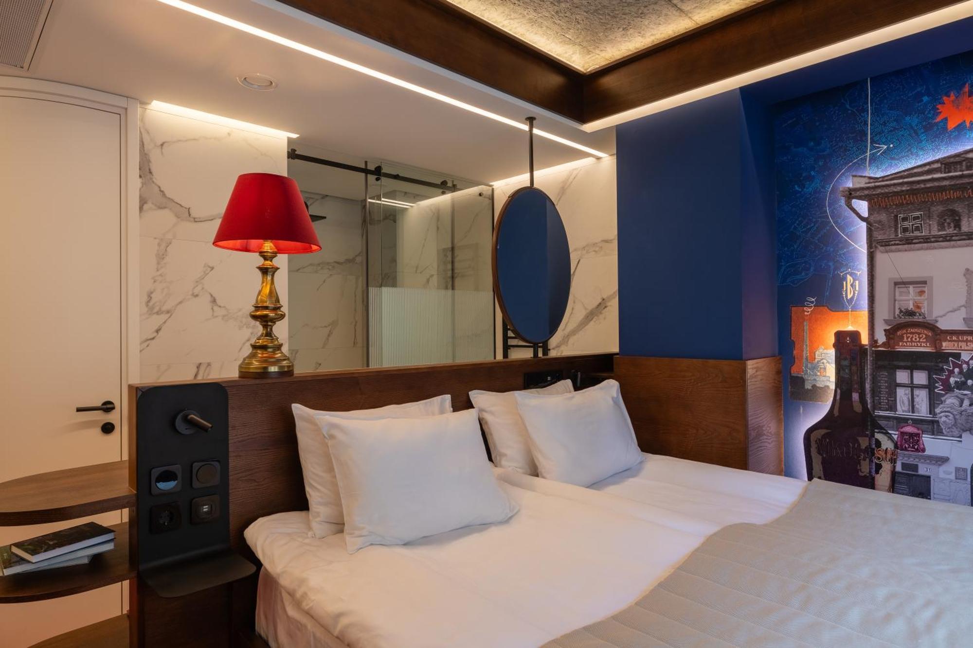 לבוב !Fest Hotel Rynok Square מראה חיצוני תמונה