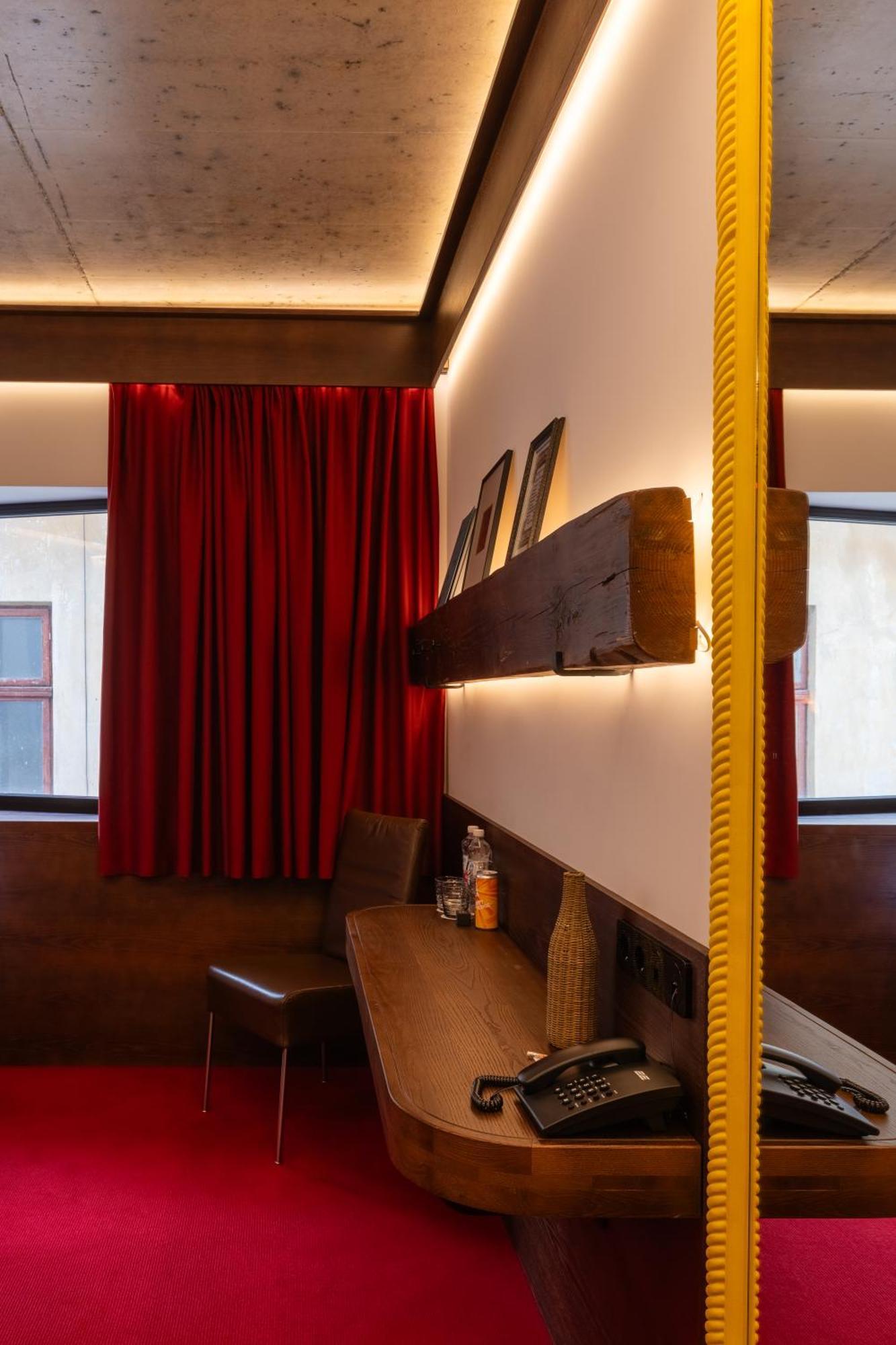 לבוב !Fest Hotel Rynok Square מראה חיצוני תמונה