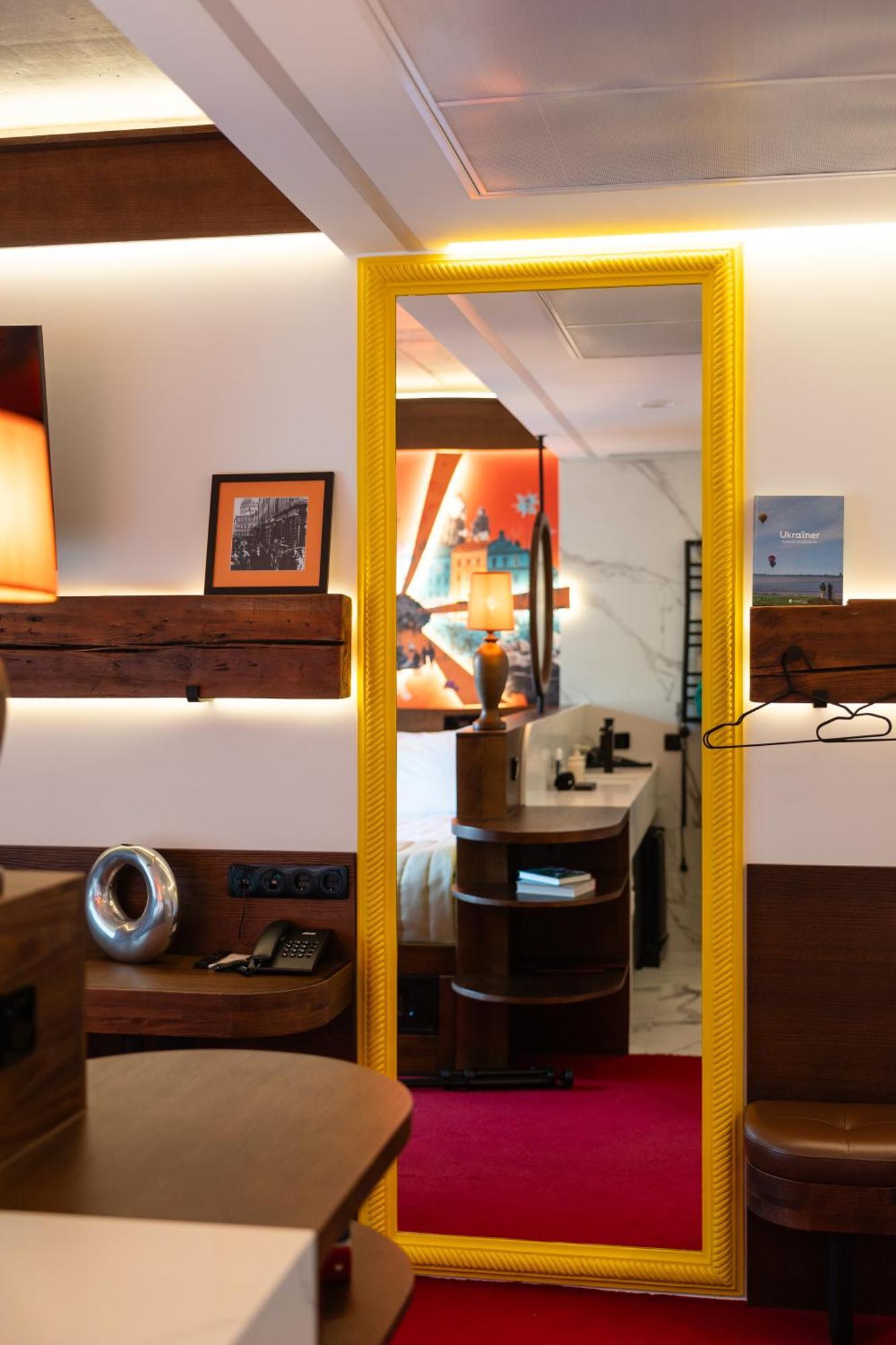 לבוב !Fest Hotel Rynok Square מראה חיצוני תמונה
